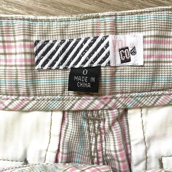 Volcom pink plaid bermuda shorts - Picture 7 of 12